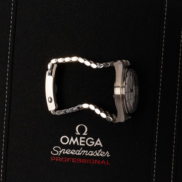 Omega Speedmaster Moonwatch Professional 310.30.42.50.04.001 Image 4
